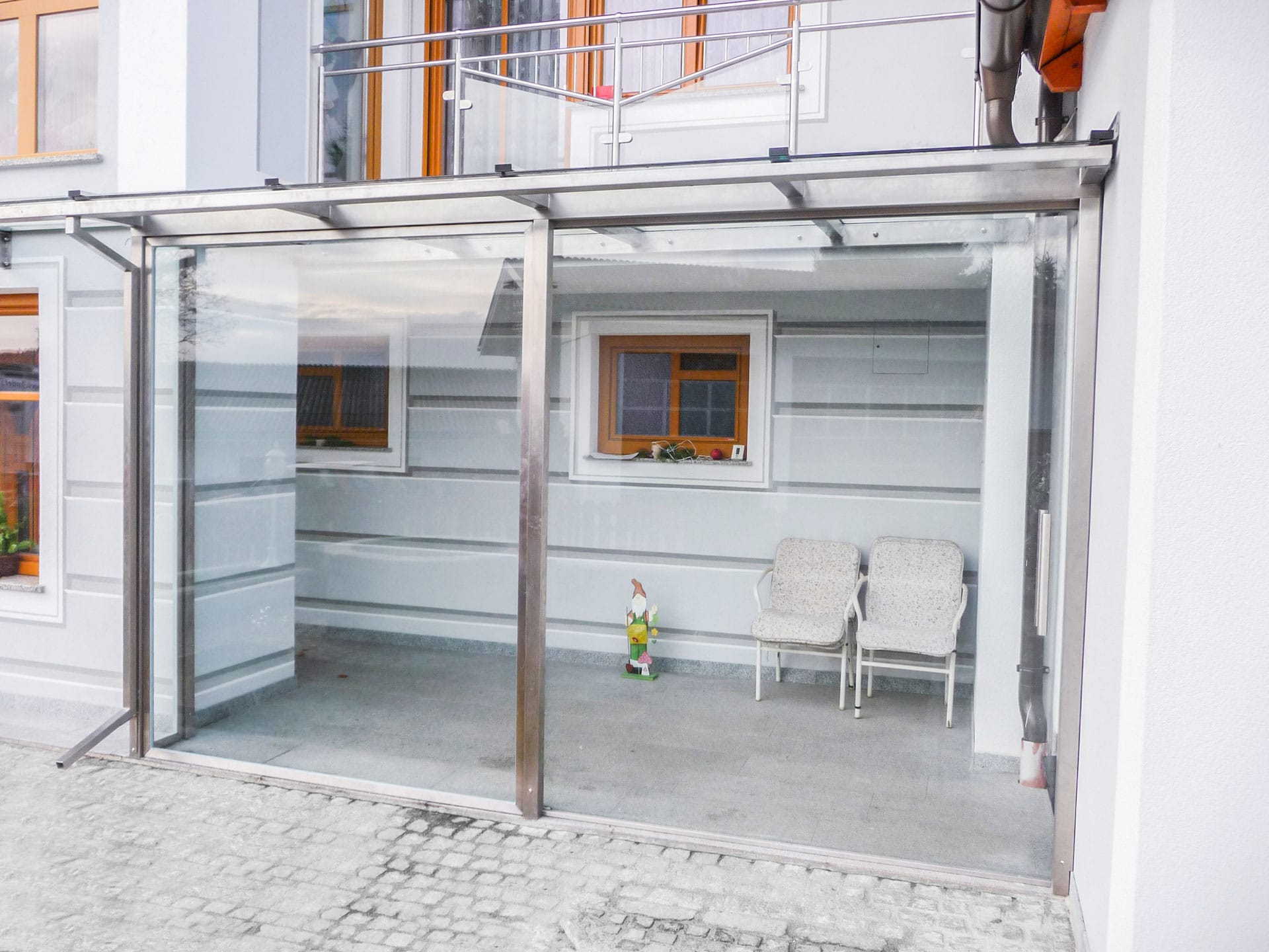 Sommergarten Niro 01 a | komplett verglaste Terrassenüberdachung aus Nirosta | Svoboda Metalltechnik