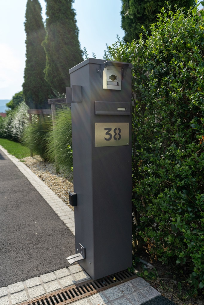 ZA Dürnstein 09 i | beschichteter Aluminium Briefkasten mit Hausnummern-Laser Blech | Svoboda