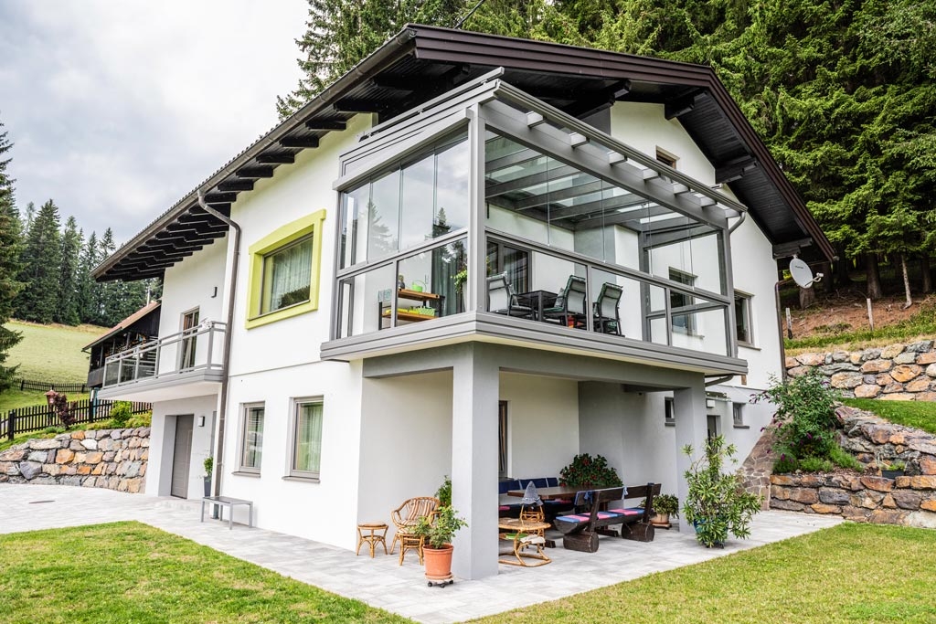 Sommergarten Alu 50 g | Terrassenüberdachung Aluminium grau mit Verglasung | Svoboda Sebersdorf